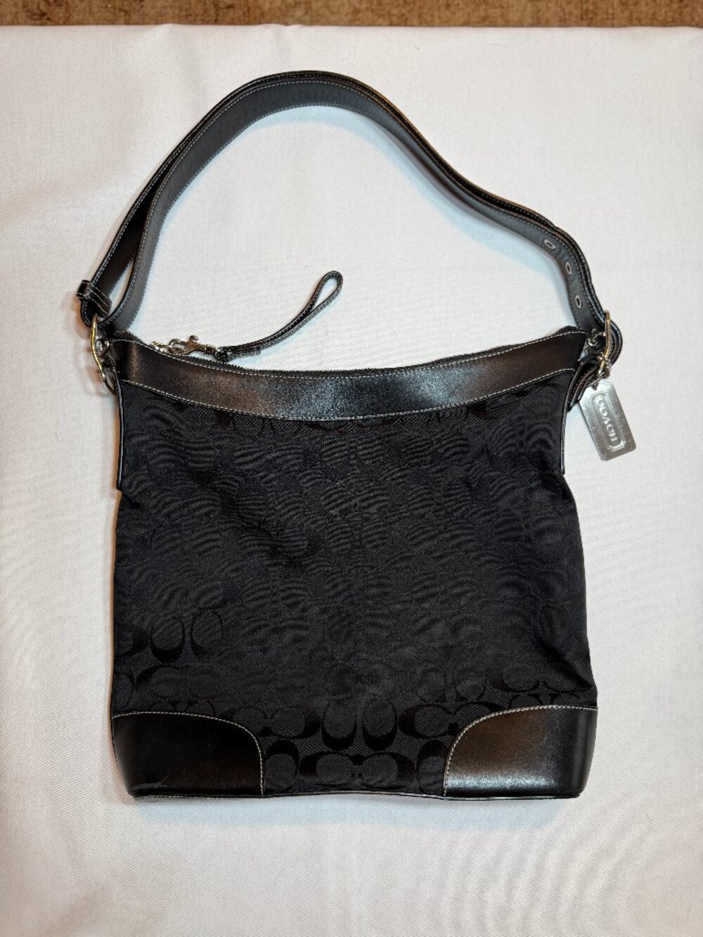 Vintage Y2K Coach Signature Hobo Shoulder Bag – Style 6828